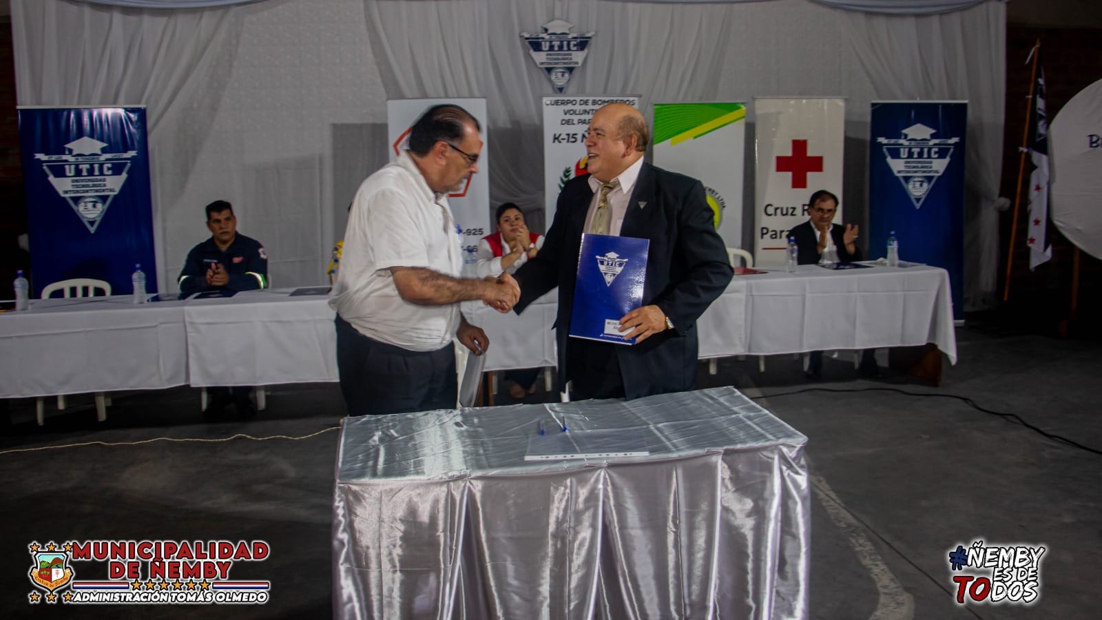 Firma de convenio UTIC